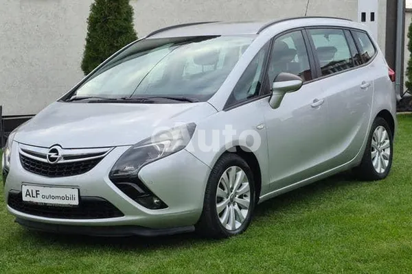 Opel Zafira — polovni automobil