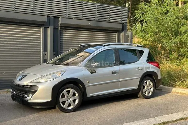 Peugeot 207 — polovni automobil