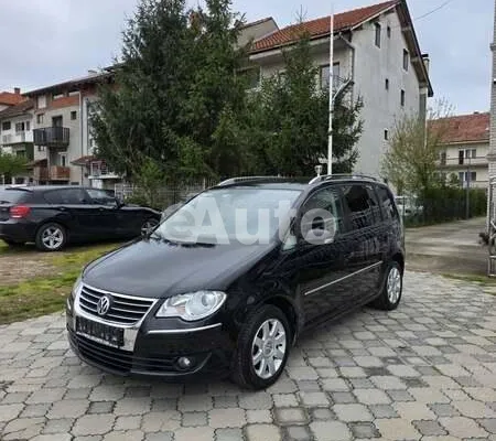 Volkswagen Touran — polovni automobil