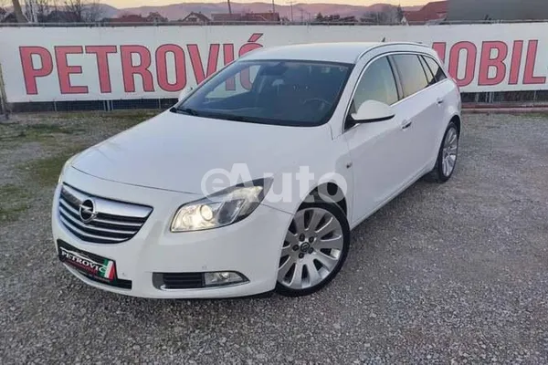 Opel Insignia — polovni automobil