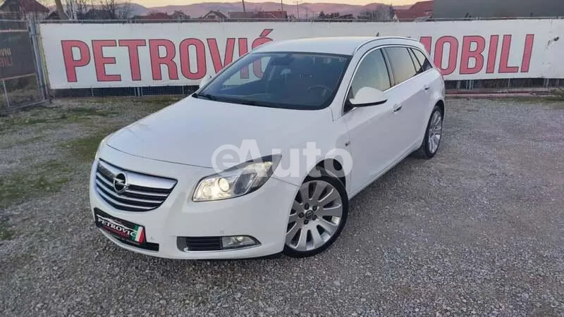 Opel Insignia — polovni automobil