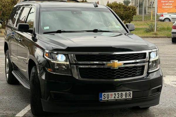 Chevrolet Suburban — polovni automobil