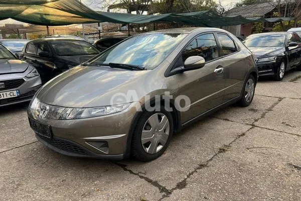 Honda Civic — polovni automobil