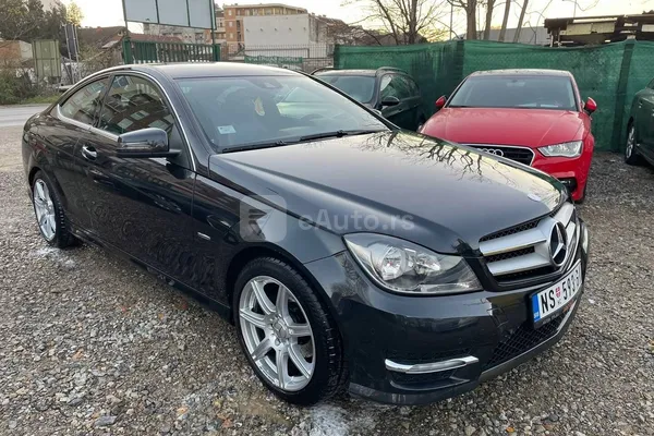 Mercedes Benz C 180 — polovni automobil