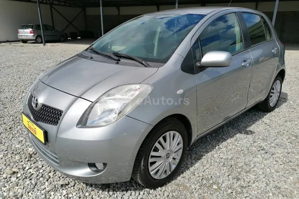 Toyota Yaris — polovni automobil