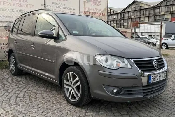 Volkswagen Touran — polovni automobil