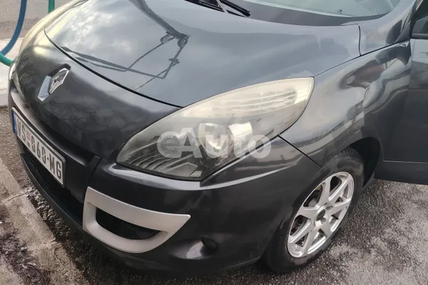 Renault Scenic — polovni automobil