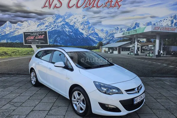 Opel Astra J — polovni automobil