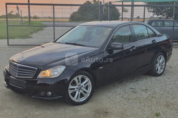 Mercedes Benz C 200 — polovni automobil