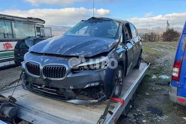 BMW 216 — polovni automobil