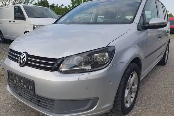 Volkswagen Touran — polovni automobil