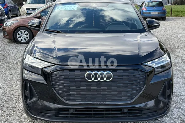 Audi Q4 e-tron — polovni automobil
