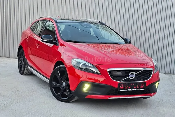 Volvo V40 — polovni automobil