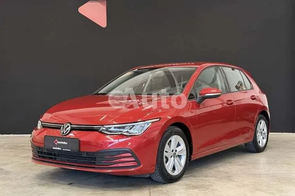 Volkswagen Golf 8 — polovni automobil