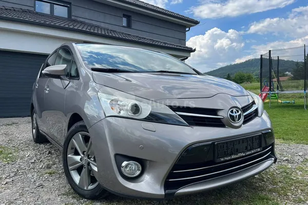 Toyota Verso — polovni automobil