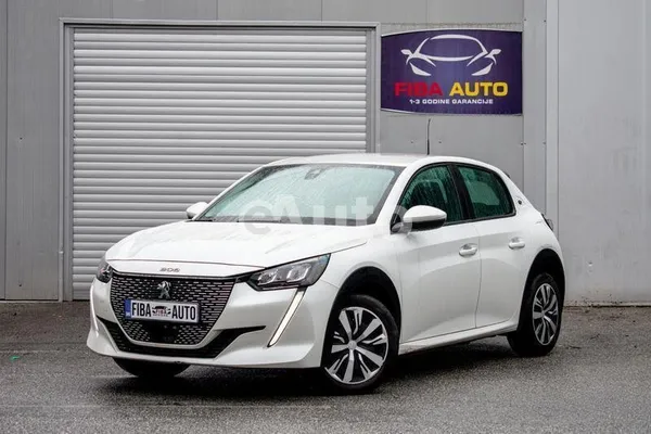 Peugeot 208 — polovni automobil