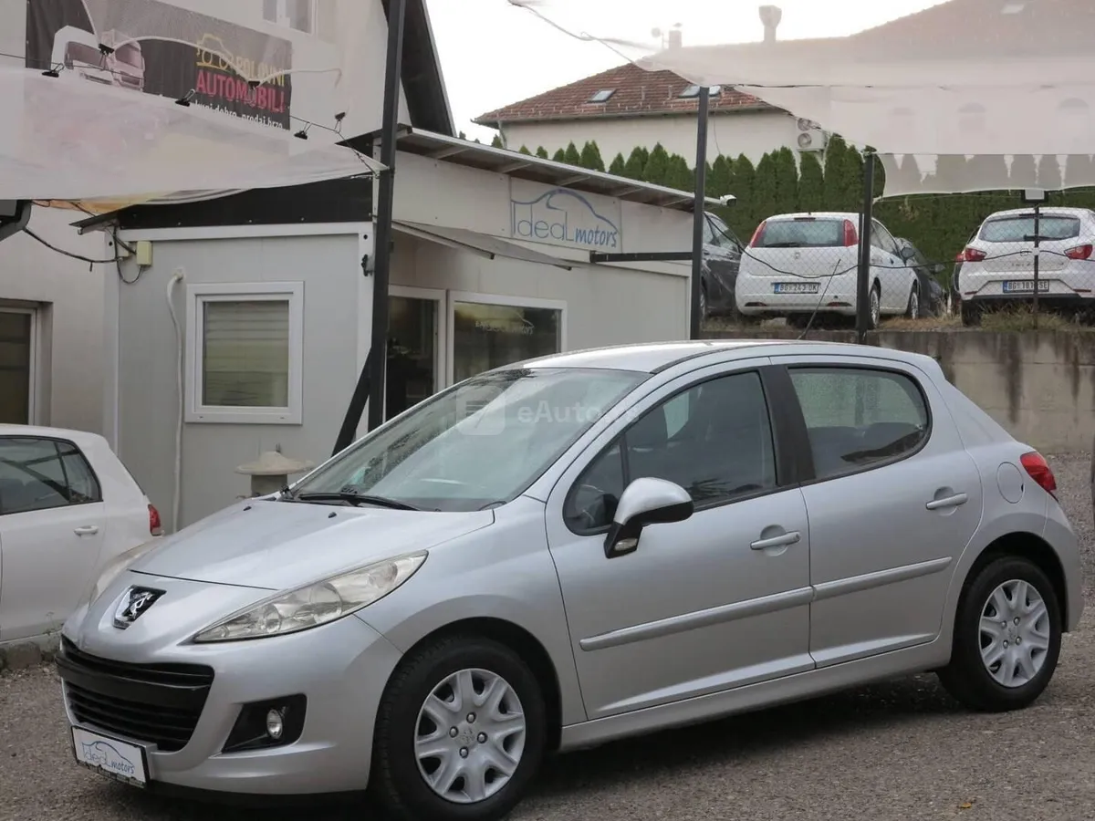 Peugeot 207 — polovni automobil