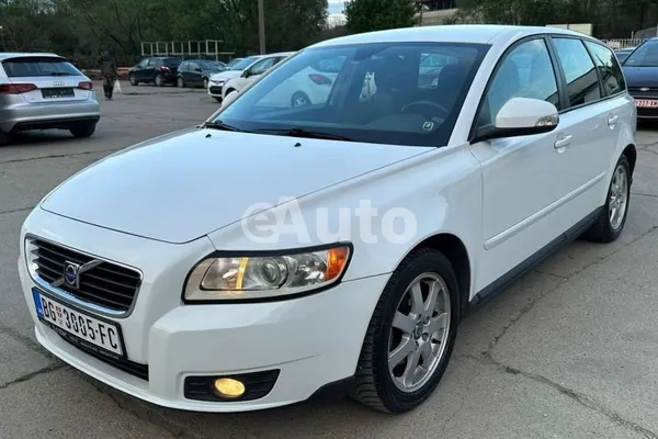 Volvo V50 — polovni automobil