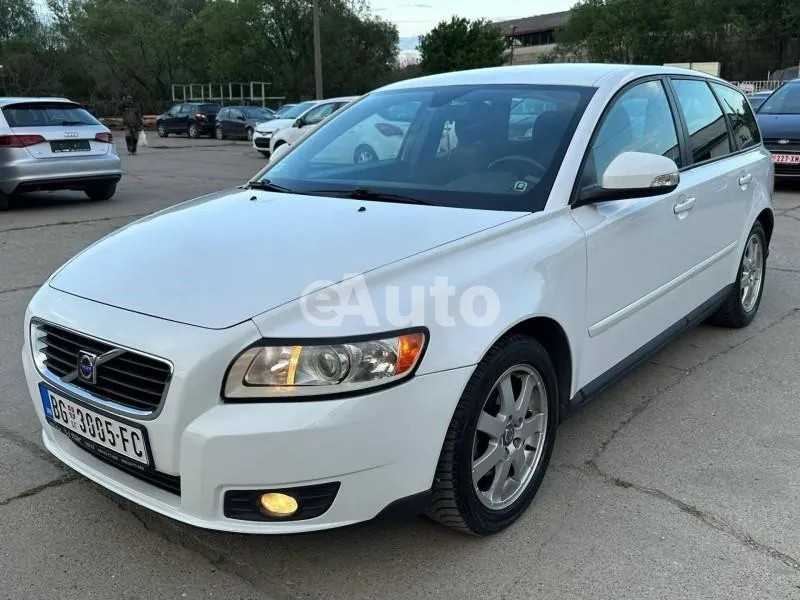 Volvo V50 — polovni automobil