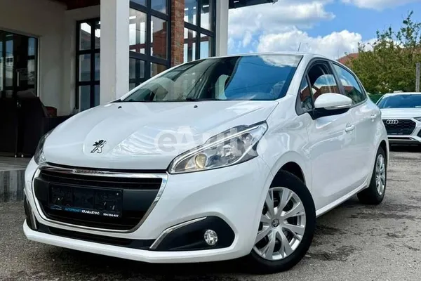 Peugeot 208 — polovni automobil