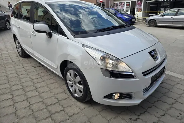 Peugeot 5008 — polovni automobil