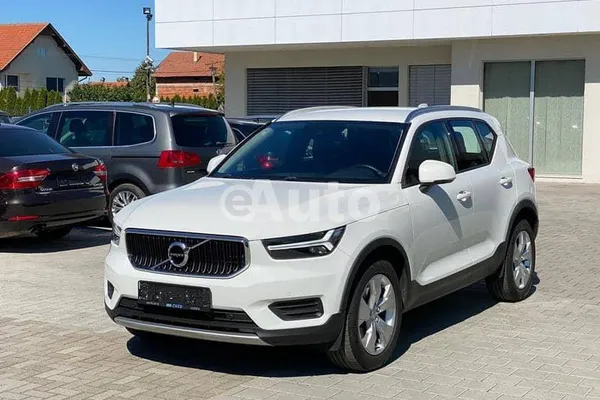 Volvo XC40 — polovni automobil
