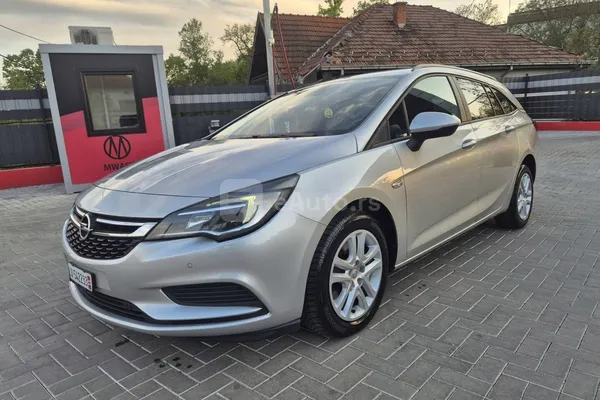 Opel Astra K — polovni automobil