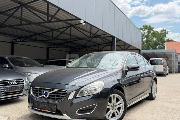 Volvo S60 — polovni automobil