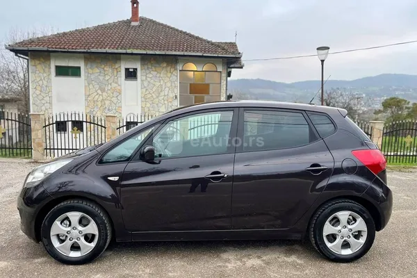 Kia Venga — polovni automobil