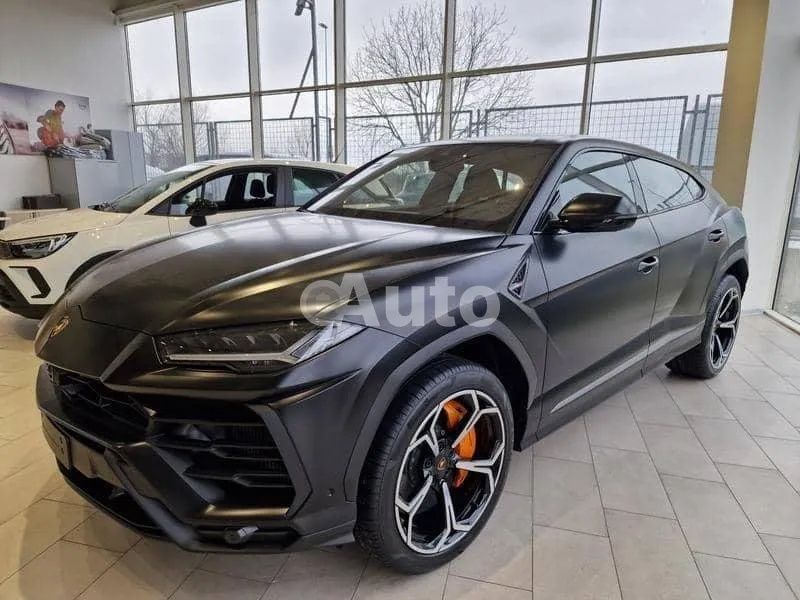 Lamborghini Urus — polovni automobil