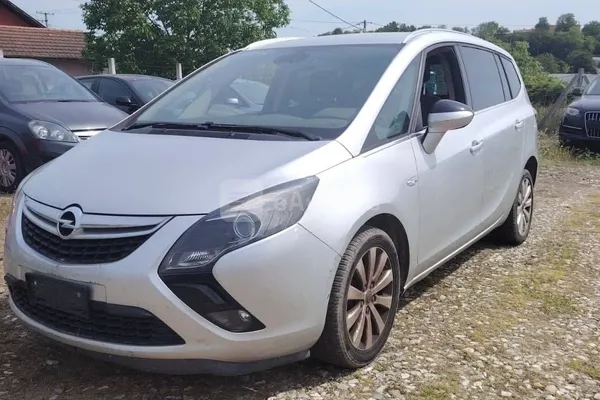 Opel Zafira — polovni automobil