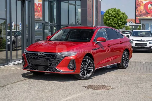 Chery Arrizo 8 — polovni automobil