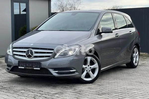 Mercedes Benz B 180 — polovni automobil