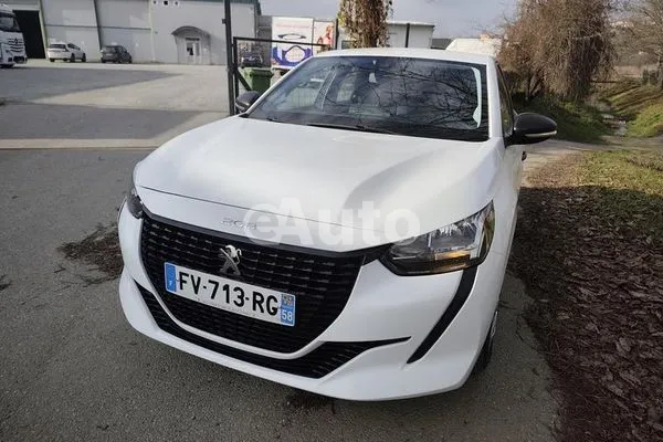 Peugeot 208 — polovni automobil
