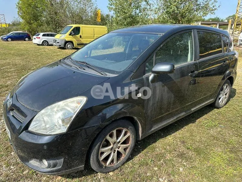 Toyota Corolla Verso — polovni automobil