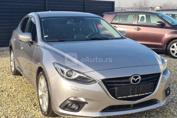 Mazda 3 — polovni automobil