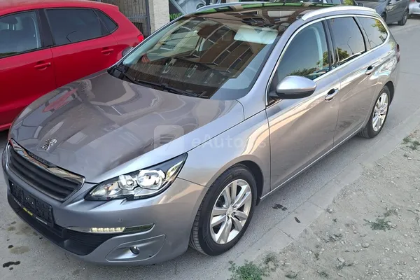 Peugeot 308 — polovni automobil