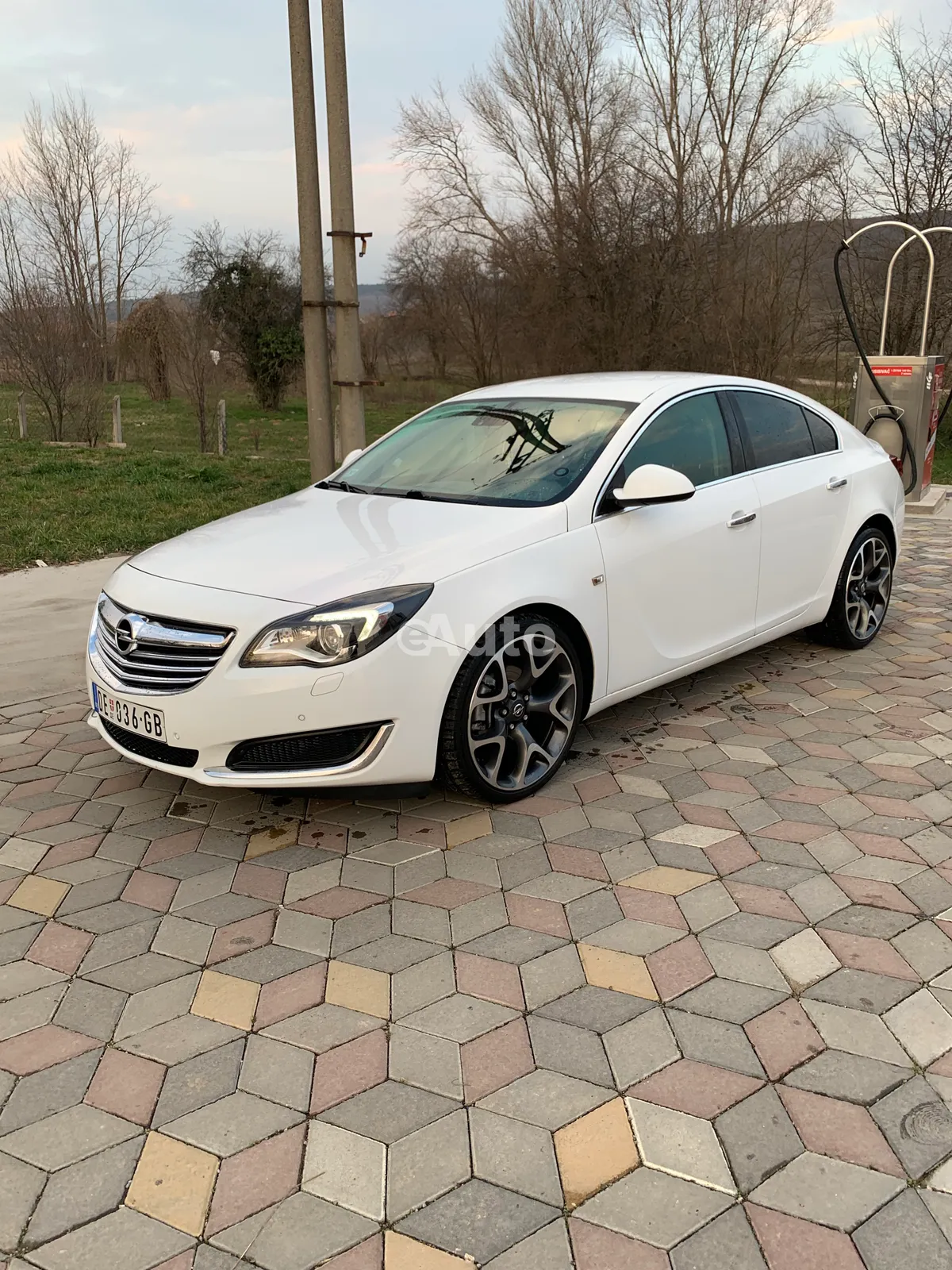 Opel Insignia — polovni automobil