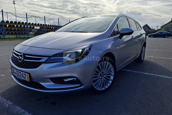 Opel Astra K — polovni automobil
