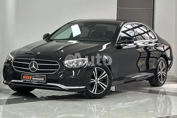 Mercedes Benz E 220 — polovni automobil