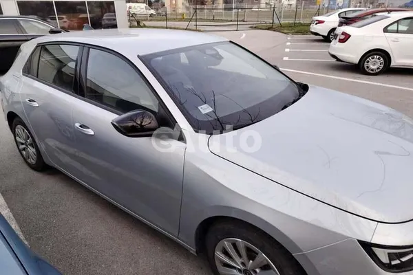 Opel Astra L — polovni automobil