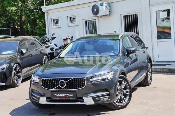 Volvo V90 Cross Country — polovni automobil