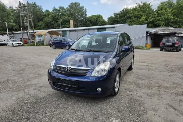 Toyota Corolla Verso — polovni automobil