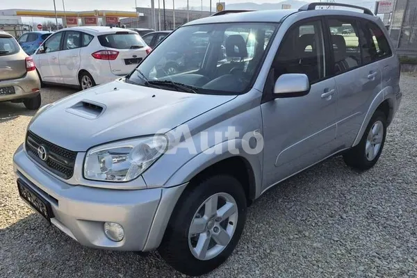 Toyota RAV 4 — polovni automobil