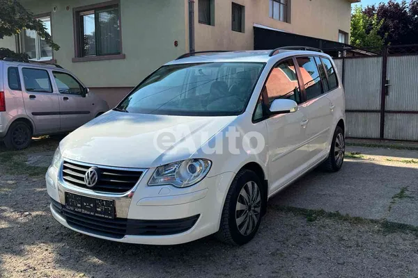 Volkswagen Touran — polovni automobil
