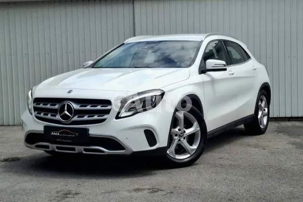 Mercedes Benz GLA 180 — polovni automobil