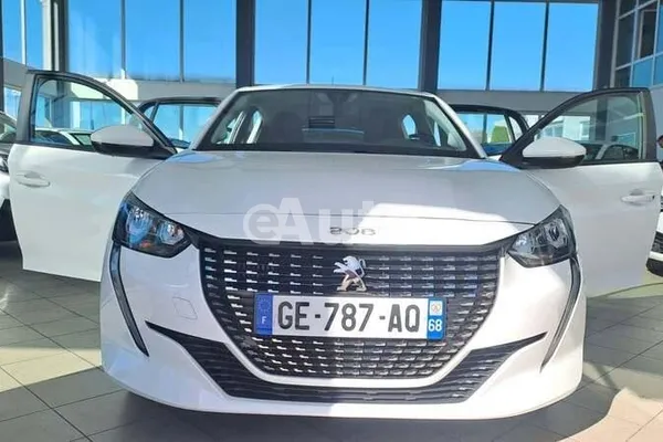 Peugeot 208 — polovni automobil