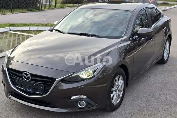 Mazda 3 — polovni automobil