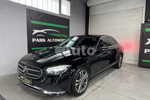 Mercedes Benz E 220 — polovni automobil