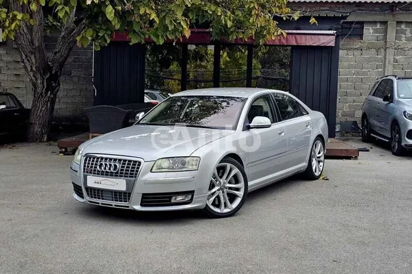Audi S8 — polovni automobil
